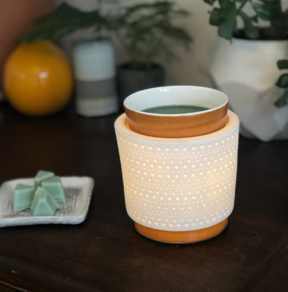 Dotted Lines ScentGlow® Electric Wax Melt Warmer - PartyLite US