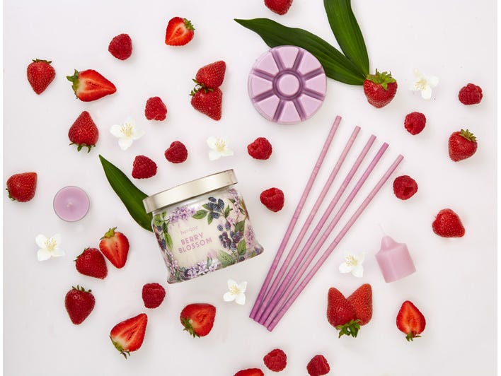 SmartScents by PartyLite™ Berry Blossom Decorative Fragrance Sticks - PartyLite US