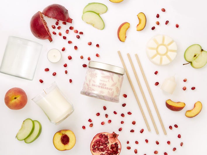 SmartScents Iced Snowberries™ Decorative Fragrance Sticks - PartyLite US
