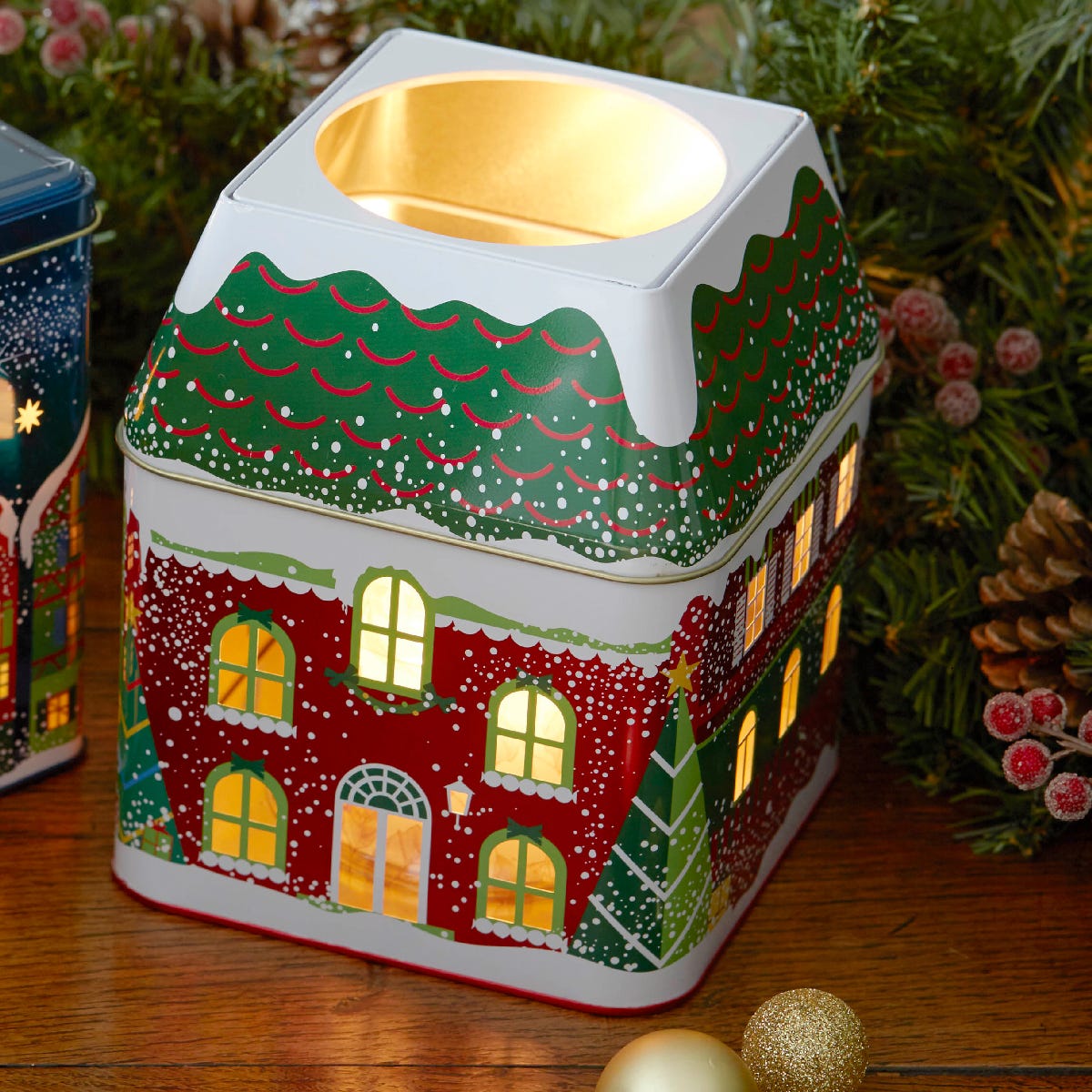 Winter Village 3-Wick Jar Candle Tin - PartyLite US
